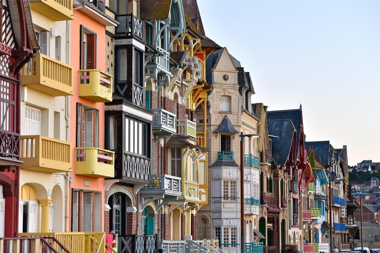 IDÉALEMENT SITUÉ LE STUDIO Les Locations ISAHORA sont aussi à 2 pas du Château d'Eu, des Falaises du Tréport, de MERS les Bains et aux portes de la BAIE DE SOMME Eu (Senna Marittima) Esterno foto